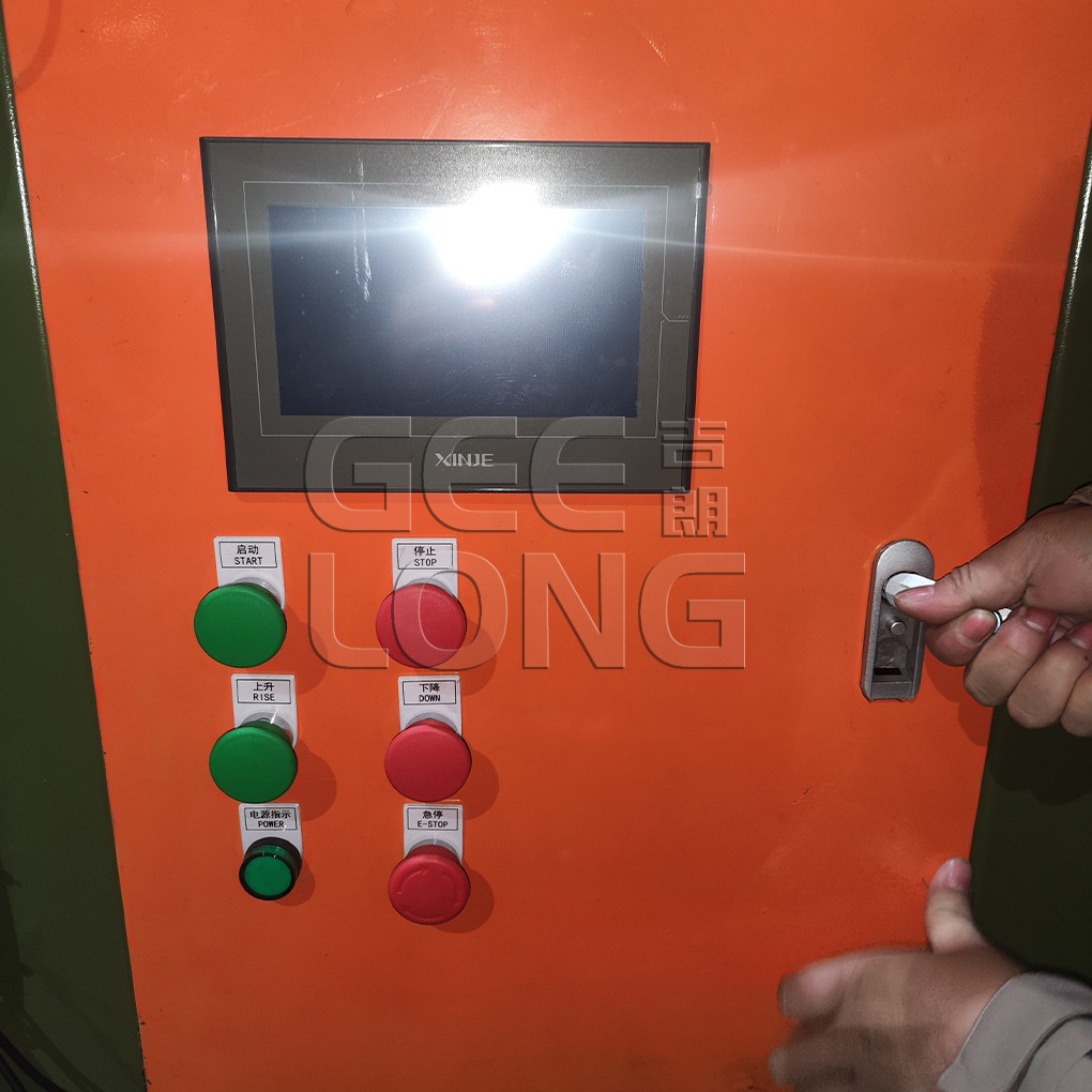 Pemuat kayu lapis otomatis tipe vakum