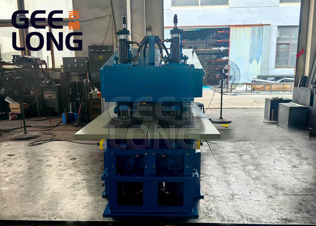 Mesin penambal veneer dua kepala