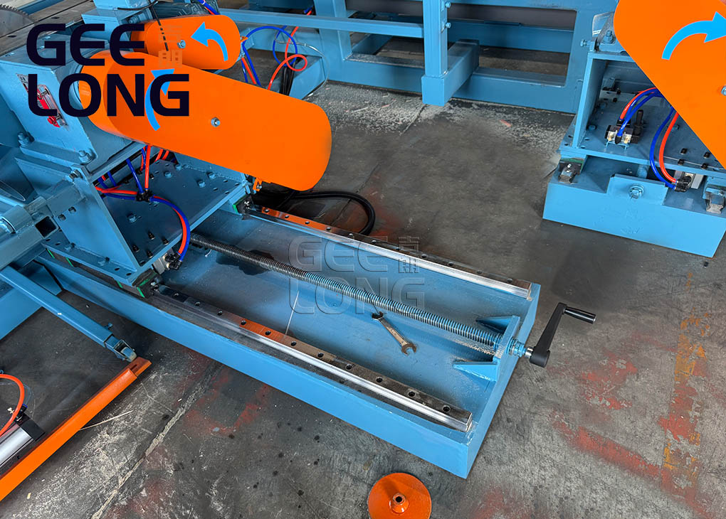 Mesin Pemotong Kayu Lapis Otomatis Canggih Ukuran Khusus Mesin Pemangkas Geelong