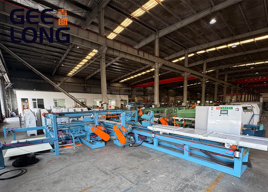 Mesin Pemotong Kayu Lapis Otomatis Canggih Ukuran Khusus Mesin Pemangkas Geelong