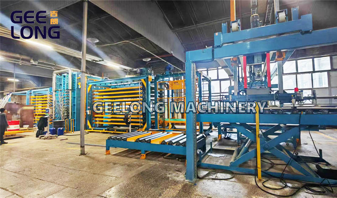 film faced plywood hot press.jpg